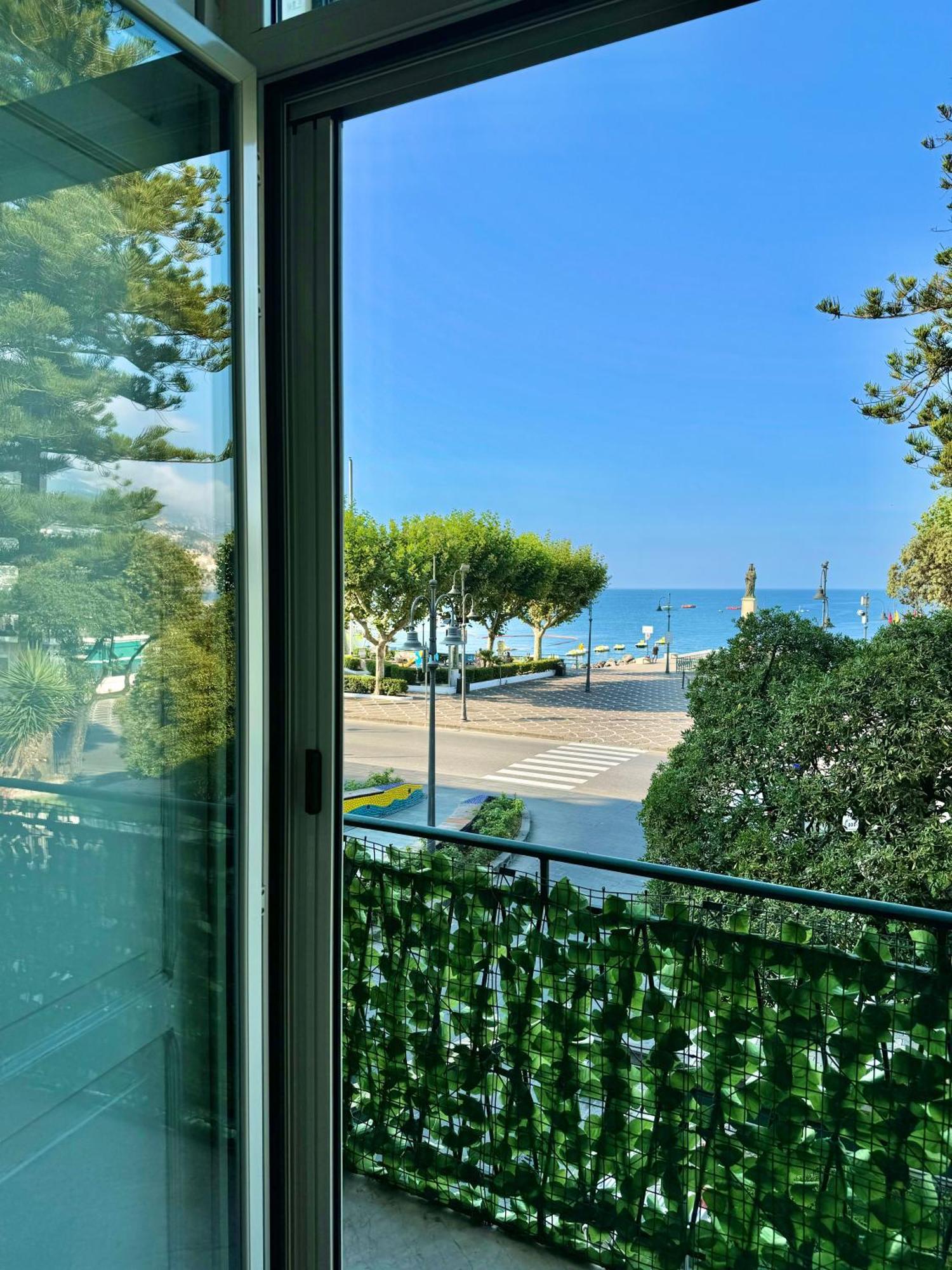 Uno Sguardo Sul Mare Villa Maiori Dış mekan fotoğraf